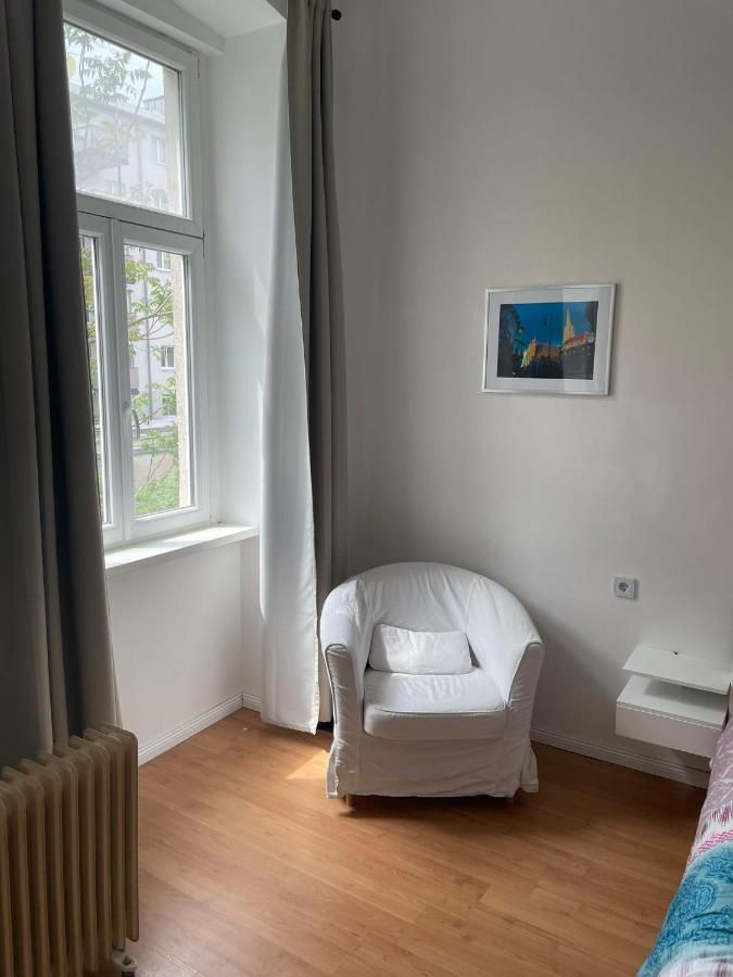 Small Apartment Near The Center Vienna Esterno foto